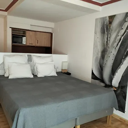 Hotel apartamentowy Unique 2-1 3*